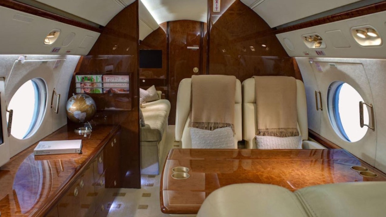 https://theluxjetgroup.com/wp-content/uploads/2026/04/jet-8.jpg